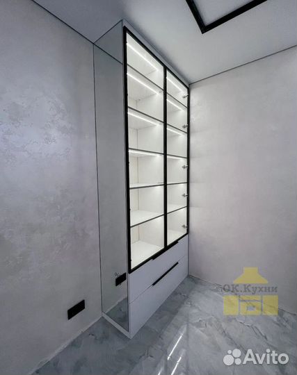 Угловой шкаф