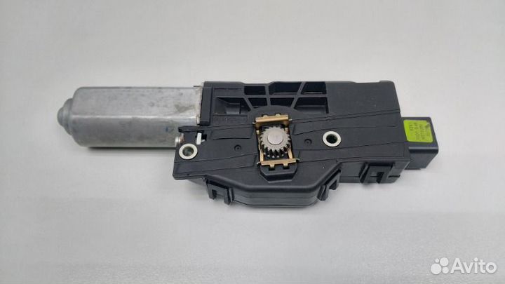 Моторчик люка Infiniti M37 Y51 VQ37VHR 2011