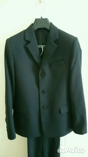 Школьный костюм в идеале 146-152/36