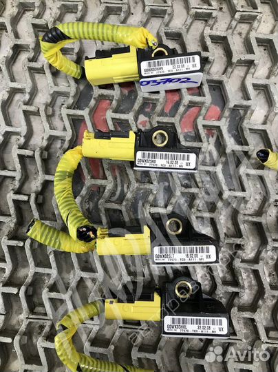 Датчик удара Honda Accord 77970-TC0-A111