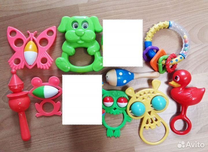 Погремушки, пирамидки, игрушки для малыша