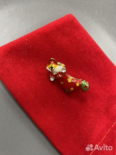 Новогодние броши