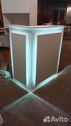 Стойка ресепшн