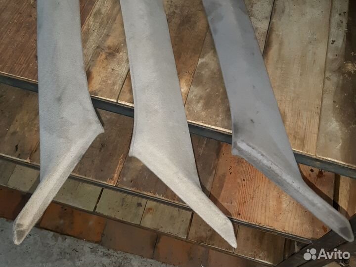 Обшивка передней стойки правая левая Audi A6 C4 10