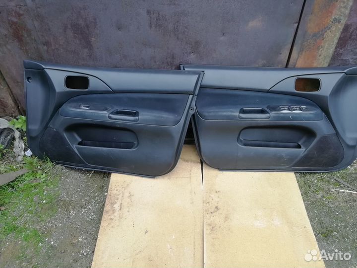 Продам запчасти lancer 9