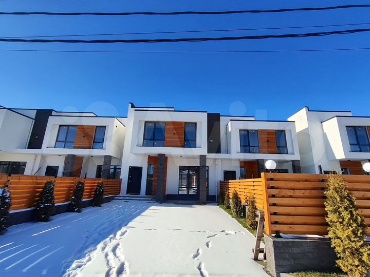 Таунхаус 150 м² на участке 2,3 сот.