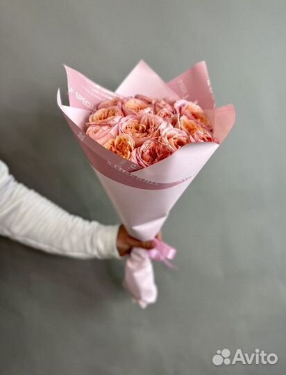 Живые цветы букеты розы оптом