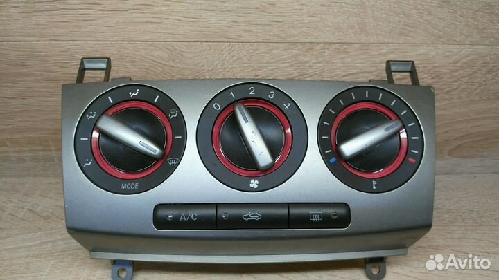 Блок управления кондиционером Mazda 3 BK