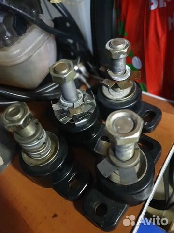 Подушка двигателя mercruiser 66284A2