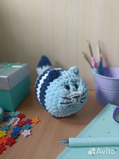 Вязаные игрушки и брелоки