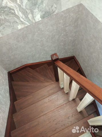 Лестница межэтажная деревянная на заказ под ключ
