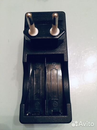 Зарядное устройство для пальчиковых батареек