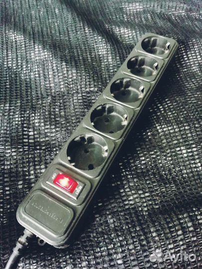 Сетевой фильтр (Удлинитель) на 5 розеток