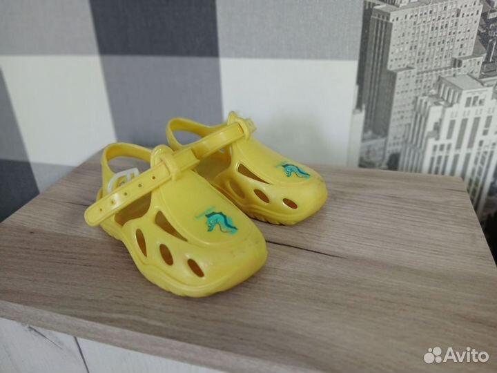 Детская обувь 22-24р