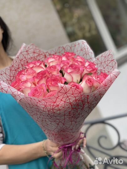 Букеты цветы из 25 роз