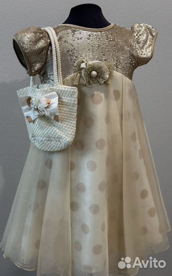 Новое Пышное платье нарядное