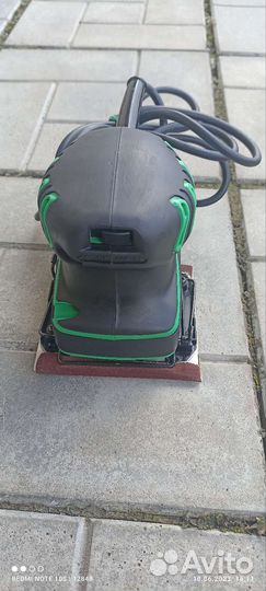 Шлифовальная вибрационная машинка Hitachi