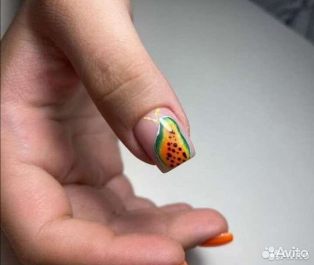 Маникюр и педикюр