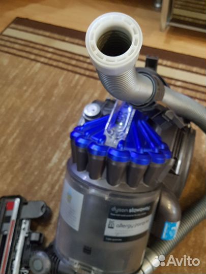 Пылесос Dyson dc 23