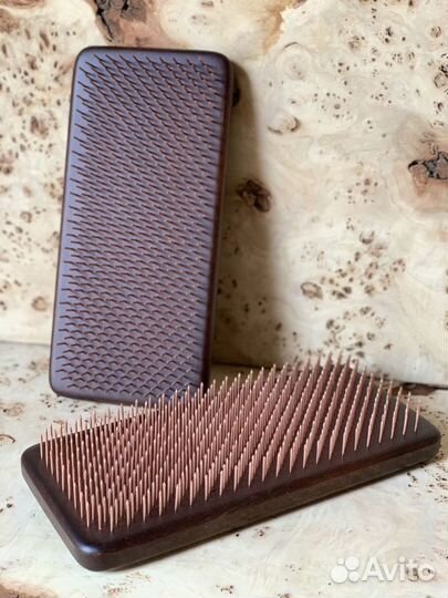 Доски садху с медными гвоздями