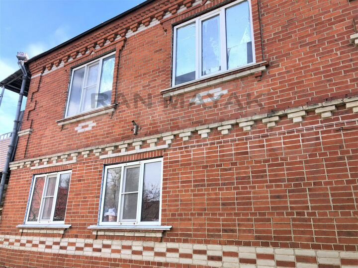 Дом 198,3 м² на участке 17,7 сот.