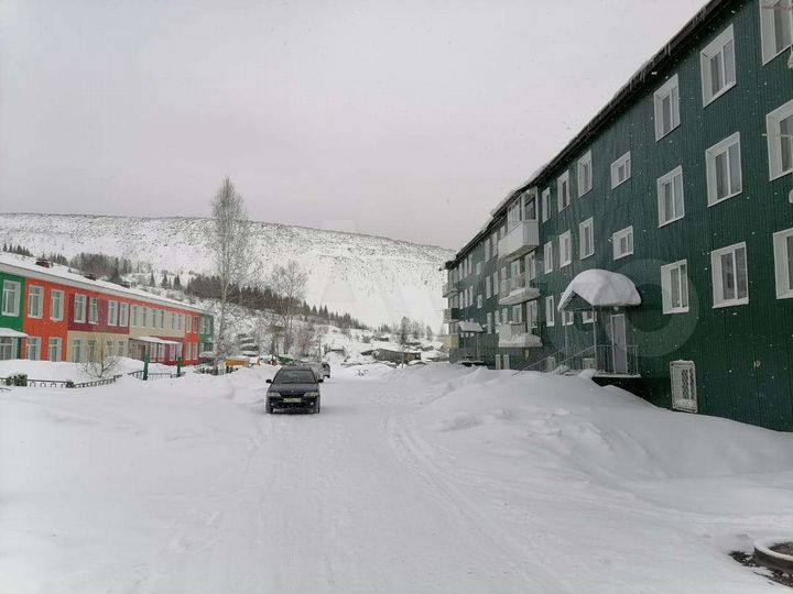 3-к. квартира, 52 м², 3/3 эт.