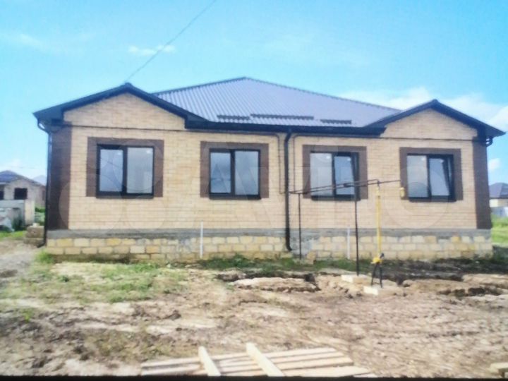 Коттедж 98 м² на участке 3 сот.