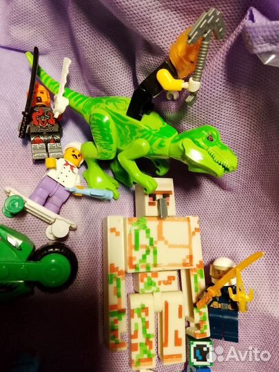 Lego фигурки одним лотом