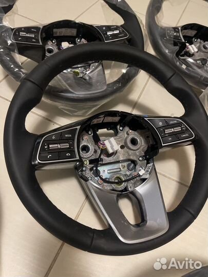 Рулевое колесо Kia Cerato 56100-M6370-B2C