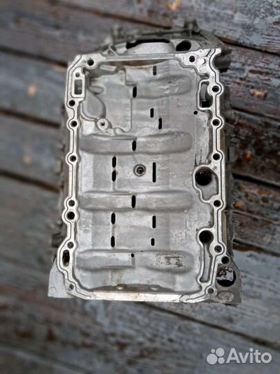 Поддон верхний 1.8 TSI 2.0 Ауди Фольксваген Шкода