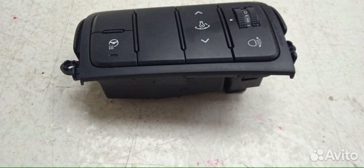 Блок кнопок передний левый Kia Ceed JD G4FG 2014