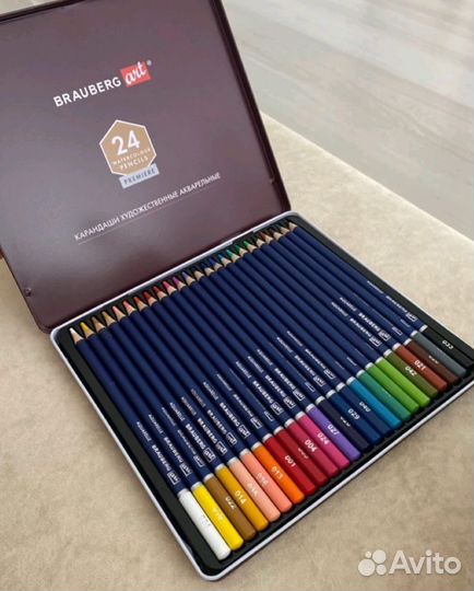 Акварельные карандаши 24 цв новые