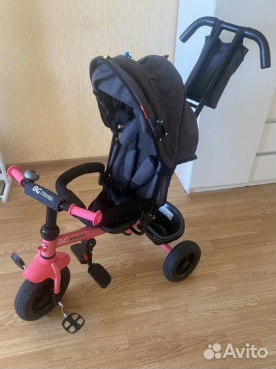 Детский велосипед трехколесный с ручкой