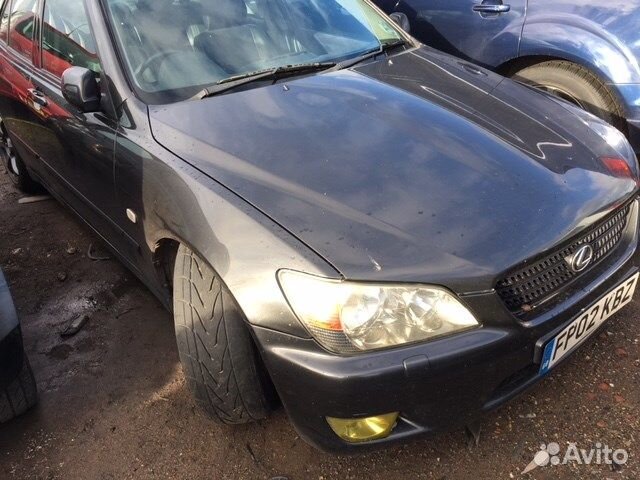 Разбор на запчасти Lexus IS