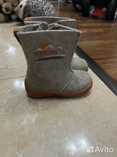 Отдам обувь 25-26р