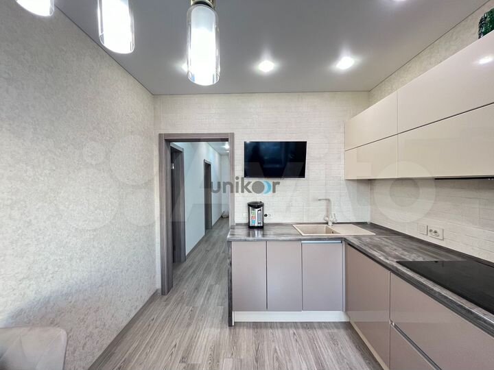 2-к. квартира, 55 м², 14/20 эт.