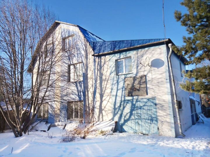 Дом 237 м² на участке 5 сот.