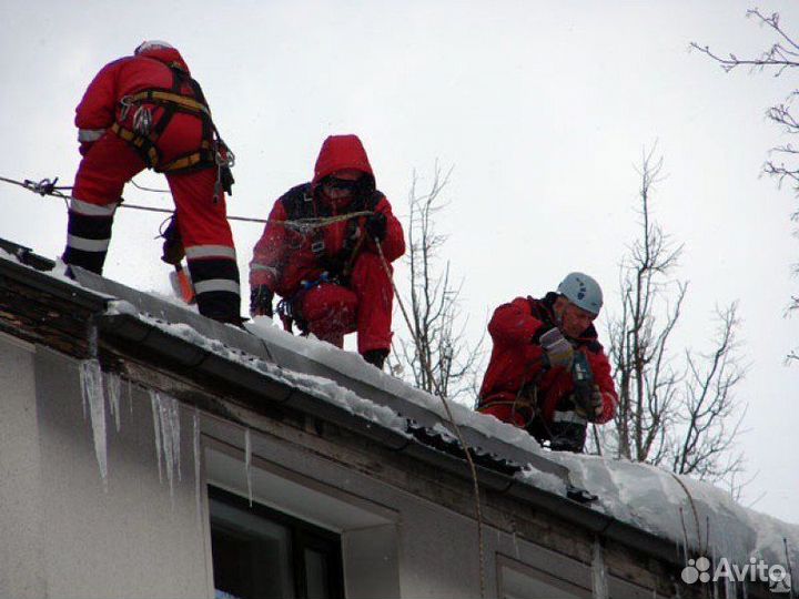 Очистка крыш от снега