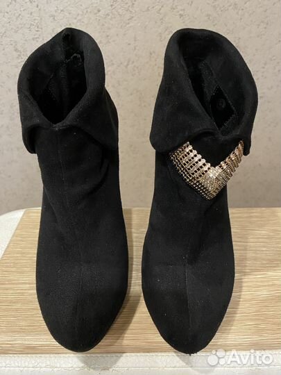 Полусапожки женские