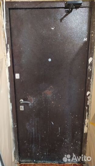 Дверь входная металлическая