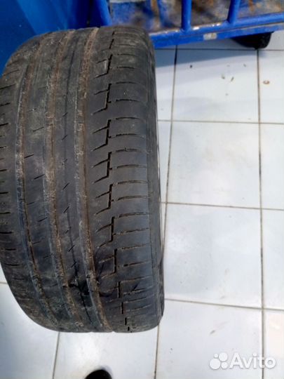 Continental PremiumContact 6 235/45 R17