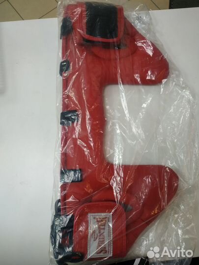 Шлемы и перчатки для бокса, снарядные перчатки