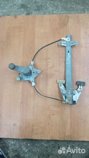 Стеклоподъемник задний левый правый Primera P11