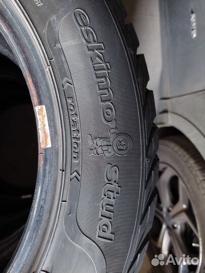 Sava Eskimo Stud 225/60 R17 99T