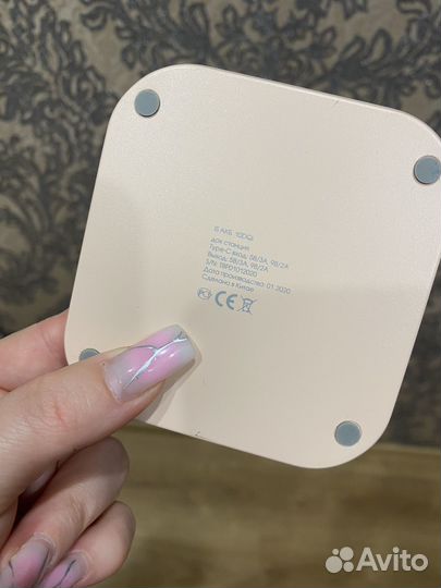 Повербанк с беспроводной зарядкой