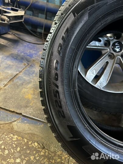 Pirelli Ice Zero 6.5/7 R17 81H