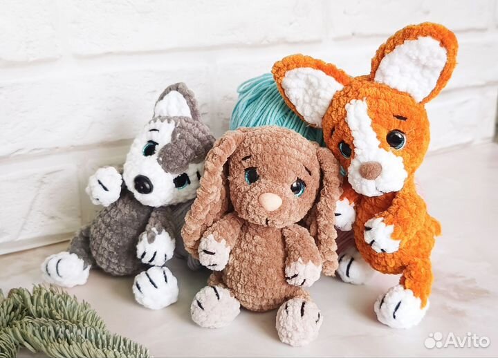 Вязаная игрушка собачка