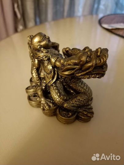 Хоттей на драконе