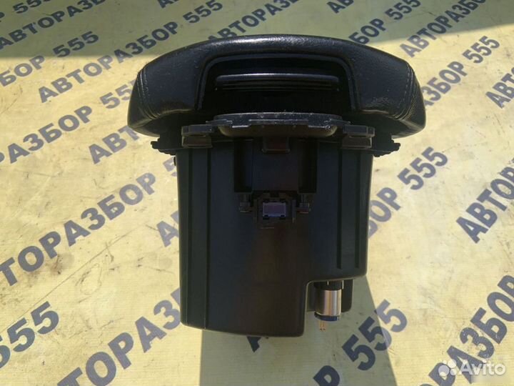 Ящик передней консоли Kia Quoris