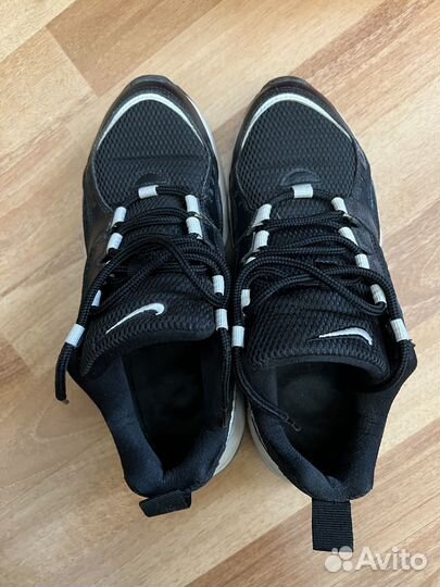 Кроссовки женские Nike